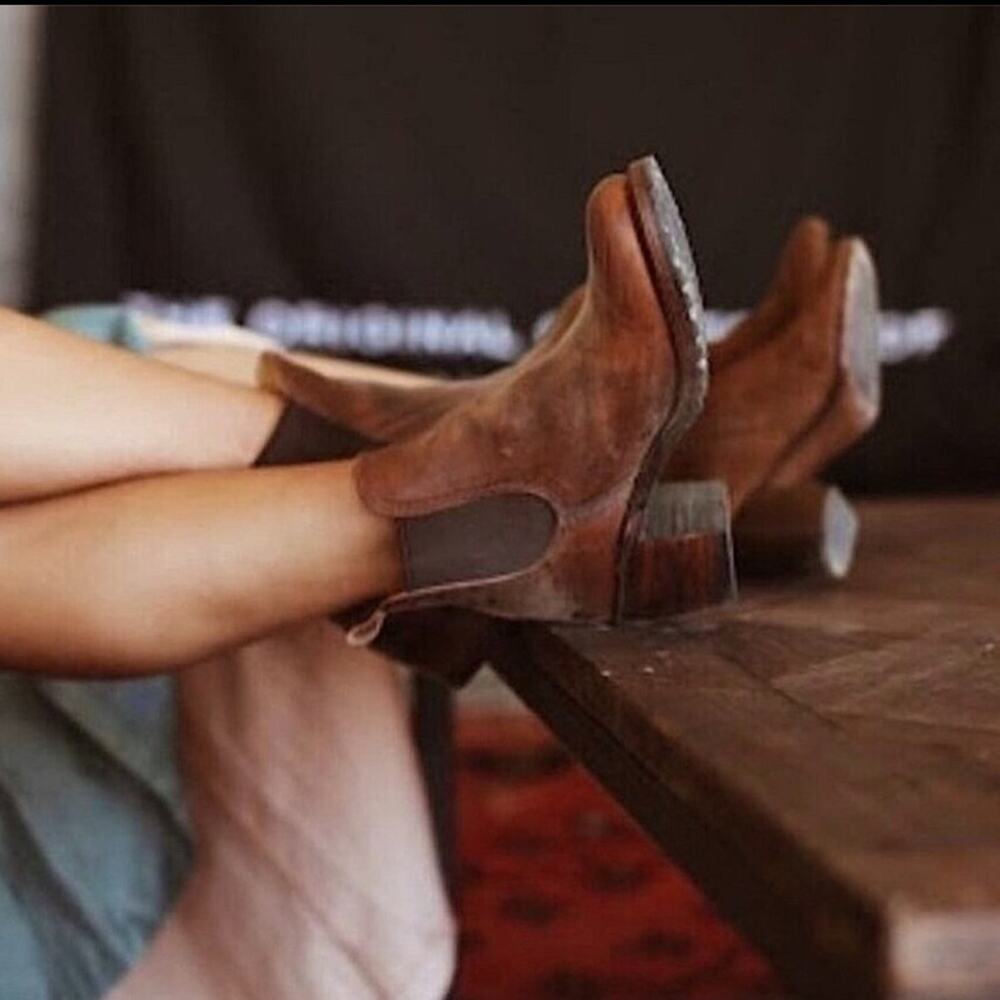 FRYE Sabrina Chelsea pull on boots size 9 - Picture 3 of 13